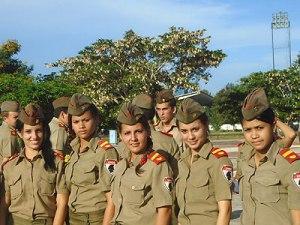 Camilitos en defensa de la Revolución.