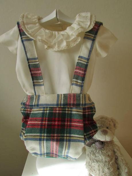 CUADROS 1ª PARTE Y ME LANZO A LA COSTURA CUADROS 1ª PARTE Y ME LANZO A LA COSTURA