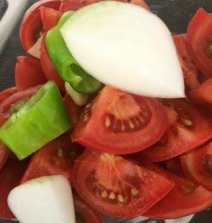 GAZPACHO DE TOMATE Y NACTARINAS