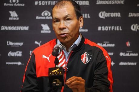 Técnico del Atlas asegura que Gignac es el mejor