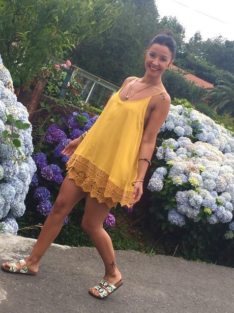 Mono amarillo photo AFE4DB14-2158-4845-946E-5CCEA511CEF6_zpsfhwlslst.jpg