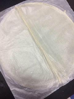 PAQUETITOS DE BRICK CON PLATANO, FRAMBUESA Y CHOCOLATE