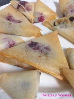 PAQUETITOS DE BRICK CON PLATANO, FRAMBUESA Y CHOCOLATE