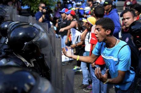 Risoterapia: las divertidas sesiones con las que muchos intentan sobrellevar la crisis en Venezuela – BBC