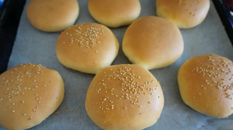 Pan tipo brioche para hamburguesas