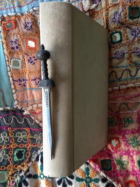  photo 01.ElTronoDeHuesosDeDragoacuten_zpsqwzjwajr.jpg