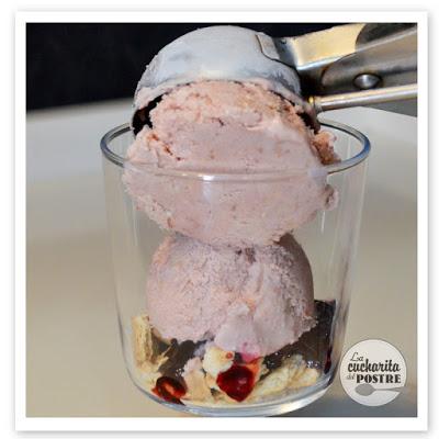 HELADO DE CHEESECAKE DE CEREZA / CHERRY CHEESECAKE ICECREAM