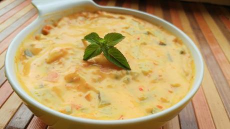 Ensaladilla rusa vegana con mayonesa de mojo rojo