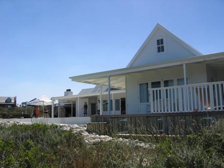 interiores del mundo sudafrica inspiración terrazas inspiración casas de playa diseño de exterior decoración en blanco casas con piscina blog decoracion interiores Ampliar la cocina abriendo la ventana 
