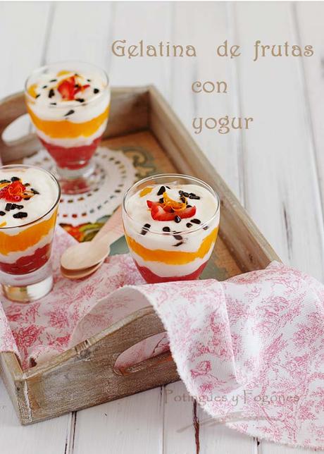Gelatina de frutas con yogur