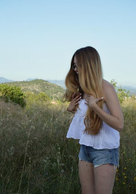 WHITE TOP