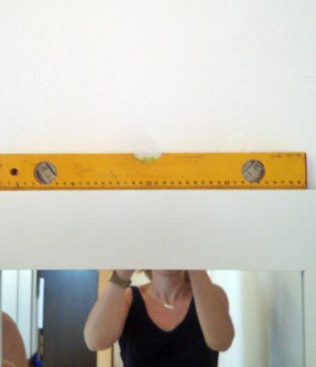 MI DORMITORIO (PARTE II): COMO COLGAR UN ESPEJO GRANDE DE PESO MI DORMITORIO (PARTE II): COMO COLGAR UN ESPEJO GRANDE DE PESO