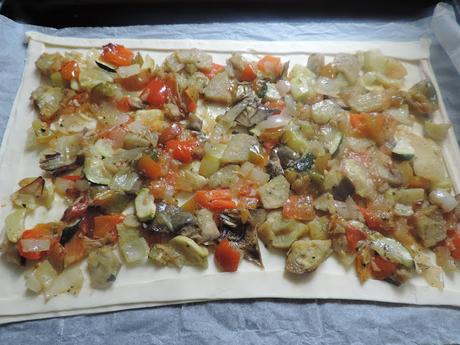 HOJALDRE DE VERDURAS CON PIPAS PELADAS