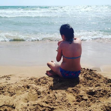 vacaciones, modo verano, alicante, playa, piscina, fiesta de pijama, patines, patinete, tapeo, blogger alicante, solo yo, blog solo yo, foto del día, columpios, #fotoDelDía, 