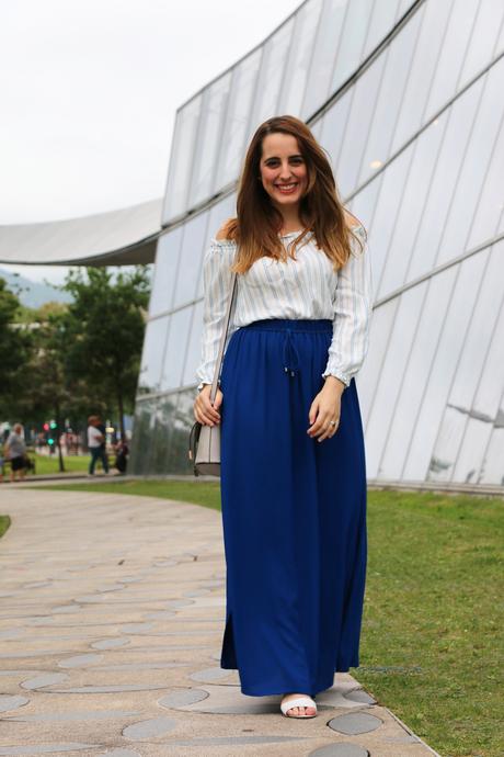 Perfecta en verano con falda larga