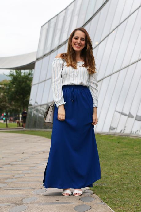 Perfecta en verano con falda larga