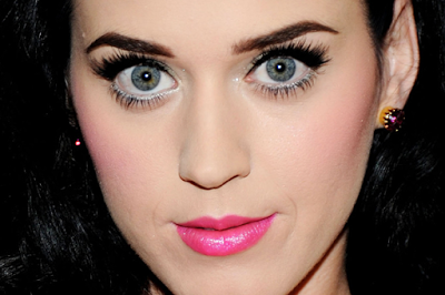 Trucos para maquillar ojos pequeños.