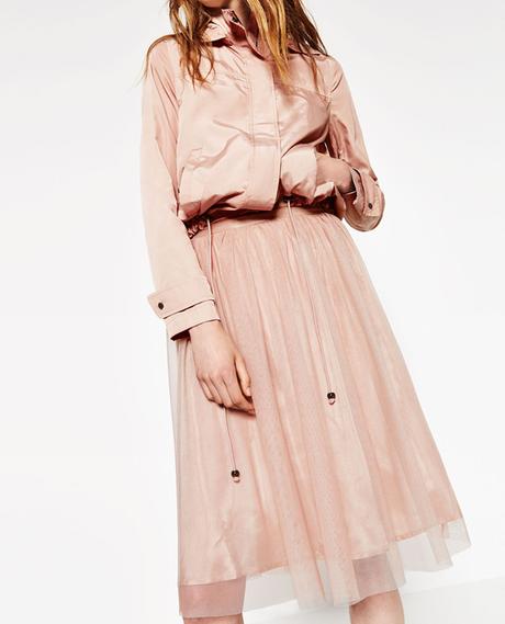 Imprescindibles de moda para este otoño: ballet falda tul raso en color rosa palo zara