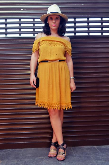 Vestido mostaza crochet look streetstyle fashion blogger mi vestido azul friendsfluencers (13)