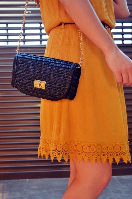 Vestido mostaza crochet look streetstyle fashion blogger mi vestido azul friendsfluencers (16)