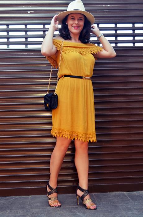 Vestido mostaza crochet look streetstyle fashion blogger mi vestido azul friendsfluencers (9)