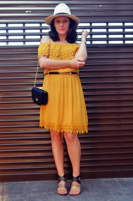 Vestido mostaza crochet look streetstyle fashion blogger mi vestido azul friendsfluencers (17)