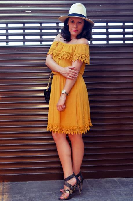 Vestido mostaza crochet look streetstyle fashion blogger mi vestido azul friendsfluencers (18)