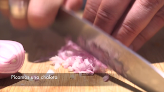 PRESA IBÉRICA CON SALSA DE RIOJA, MEDALLONES DE POLENTA Y TIRABEQUES