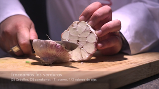 PRESA IBÉRICA CON SALSA DE RIOJA, MEDALLONES DE POLENTA Y TIRABEQUES