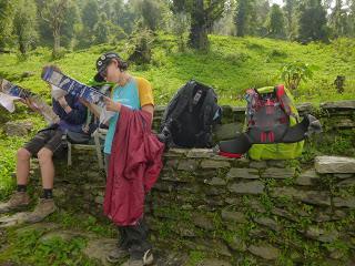 ANNAPURNA BASE CAMP ETAPA 1: TATOPANI (1190 m) - GHOREPANI (2860 m)