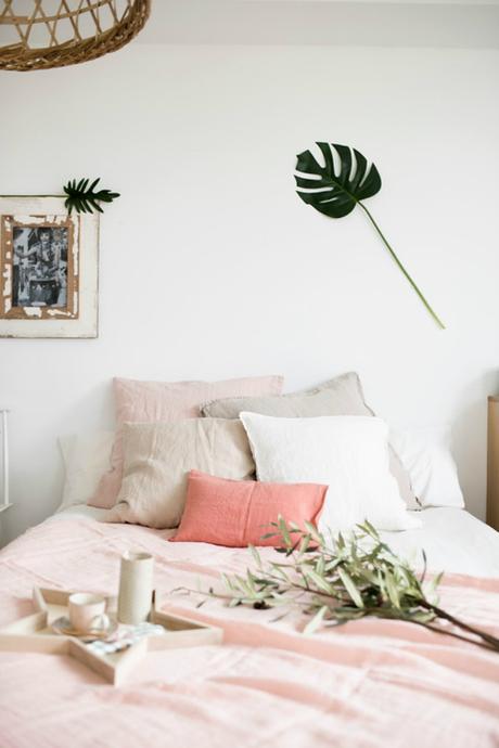 Un dormitorio con encanto y en tonos empolvados by Deco & Living