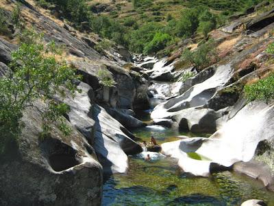 Los Pilones, en la Garganta de los Infiernos. Valle del Jerte.