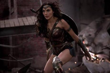 Nuevas imágenes de la película Wonder Woman con @GalGadot