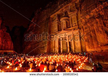 Visita nocturna al Tesoro de Petra a la luz de las velas (Diario del Viajero)