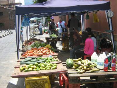 EL RECREO- ENTRA EN FUNCIONAMIENTO UN NUEVO PUNTO DE MERCADO POPULAR EN EL BULEVAR SABANA GRANDE