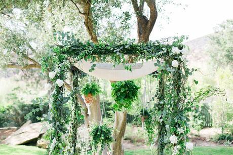 Decoración de Boda. Madera y Hojas Verdes.