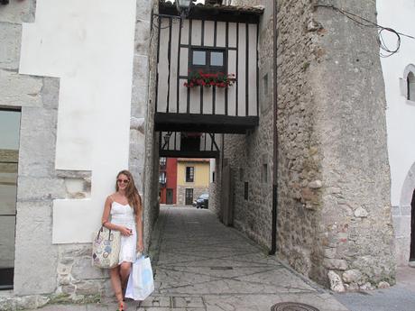 Dia de mercadillo en Llanes