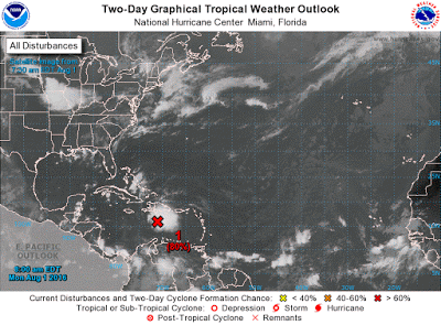 Llueve con fuerza y persistencia en Suroeste dominicano.