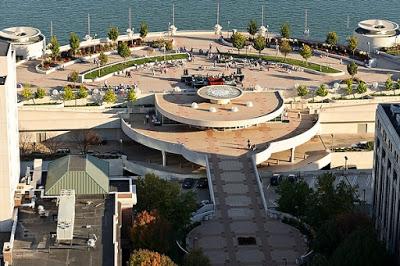 FRANK L. WRIGHT: MONONA TERRACE AND CONVENTION CENTER