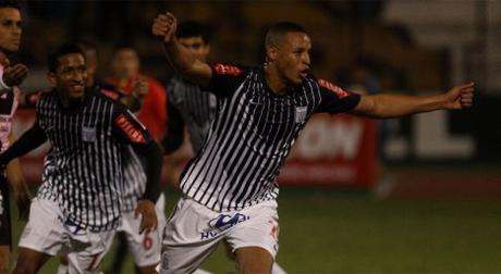 07 de Agosto en ALianza Lima [Roberto Ovelar]