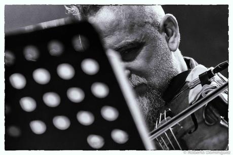 © R.Domínguez - Ches Smith Trio