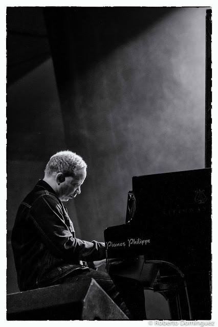 © R.Domínguez - Ches Smith Trio