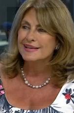 Basurear a Hebe Silvia Fernández Barrio condujo A capa y espada durante algunos meses de 1997.