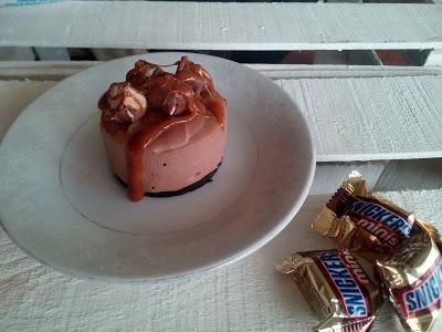 Cheesecake de Snickers sin horno