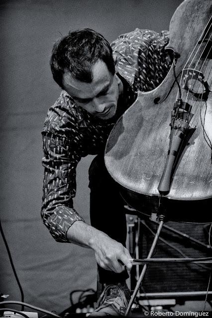 © R.Domínguez - Trio Gaspar Claus, Will Guthrie, Thomas Bonvalet