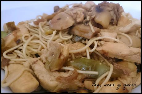 Fideos chinos con salsa de soja