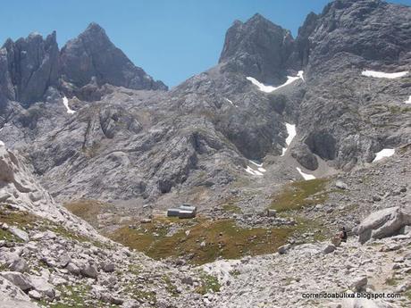SUBIDA AL JOU DE LOS CABRONES DESDE PONCEBOS