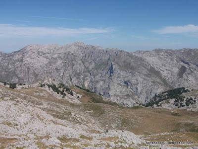 SUBIDA AL JOU DE LOS CABRONES DESDE PONCEBOS