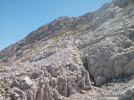 SUBIDA AL JOU DE LOS CABRONES DESDE PONCEBOS