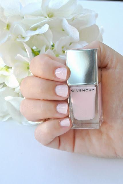 FAVORITOS DE VERANO | GIVENCHY - LA REVELATION ORIGINELLE.